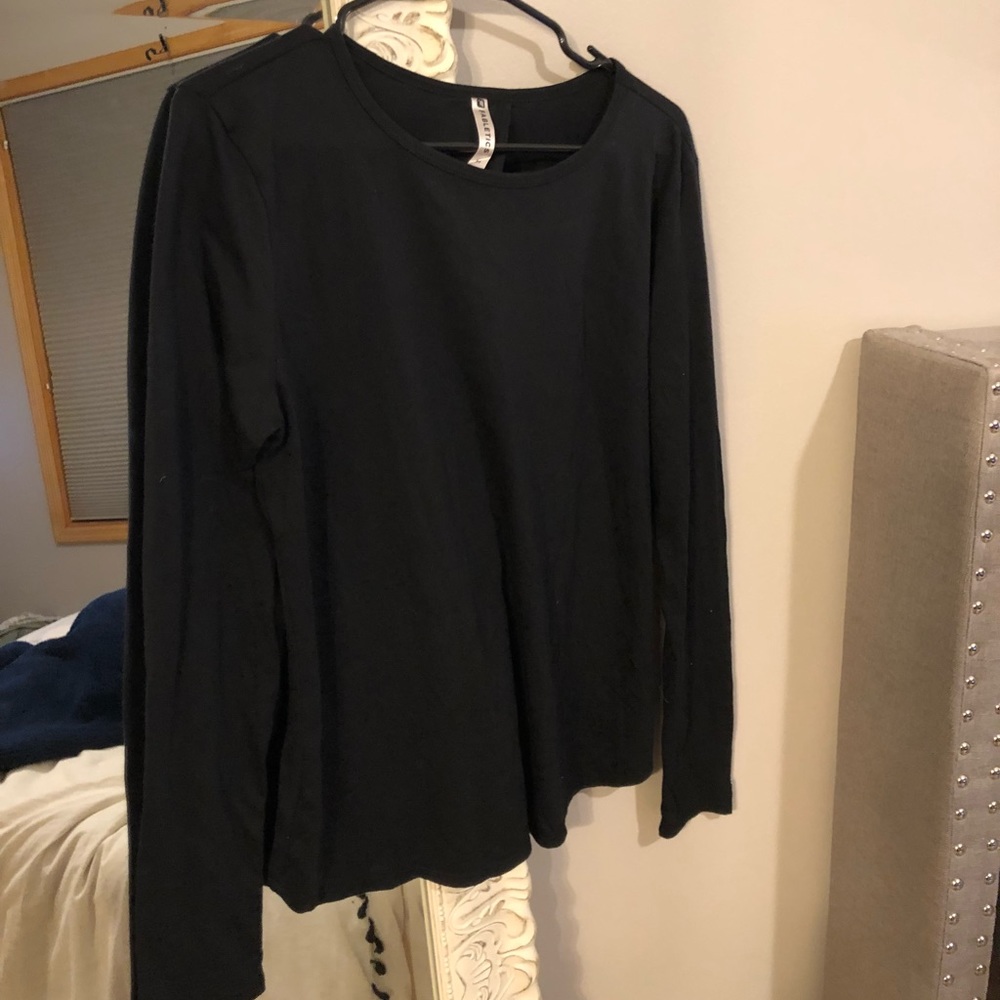 Fabletics Black Long Sleeve Open Back Tee